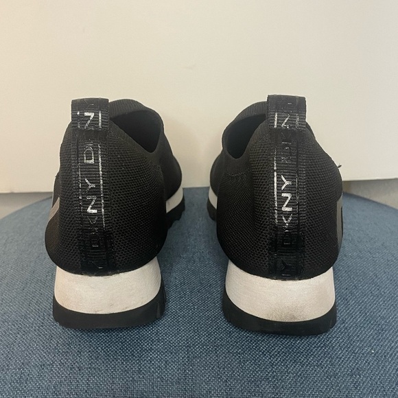 DKNY AZER Slip on Sneaker size 10 in Women - Picture 8 of 8